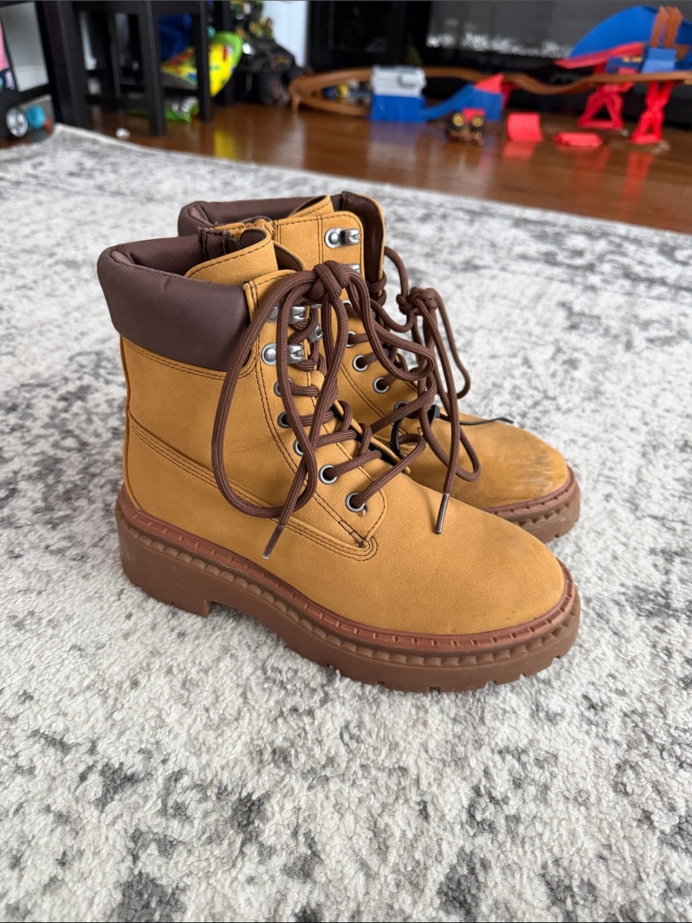 wild fable Kids Brown-Tan Lace-Up Hiking Boots